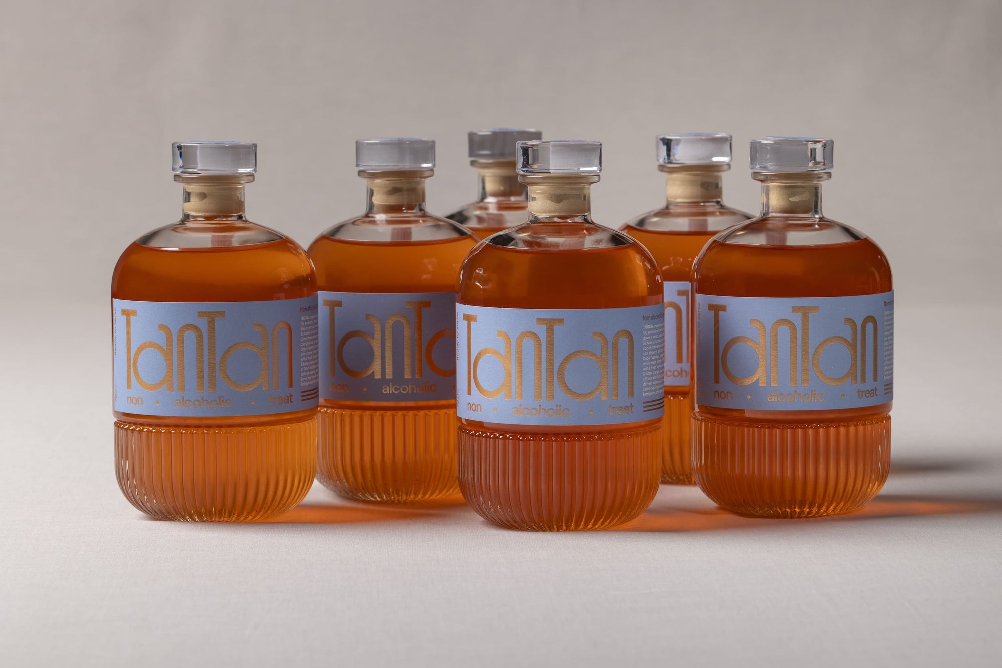 TANTAN Club Box con 6 bottiglie aperitivo analcolico